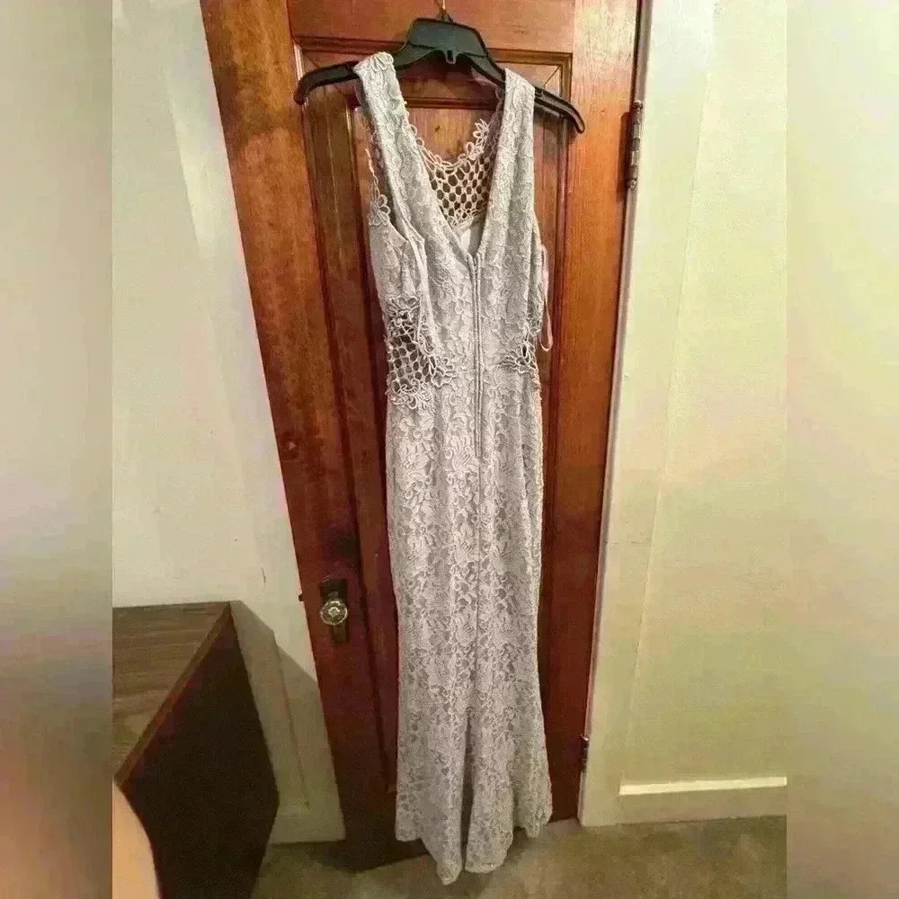City Studio sliver dress size 3 - Picture 2 of 3